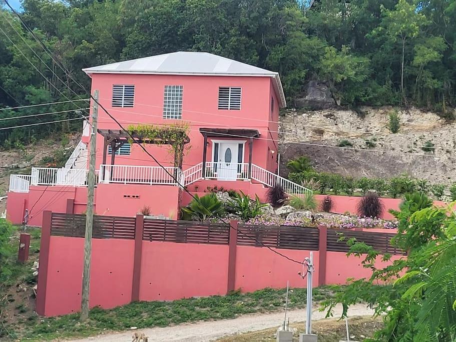Mount Joy Getaway Villa Parham Bagian luar foto