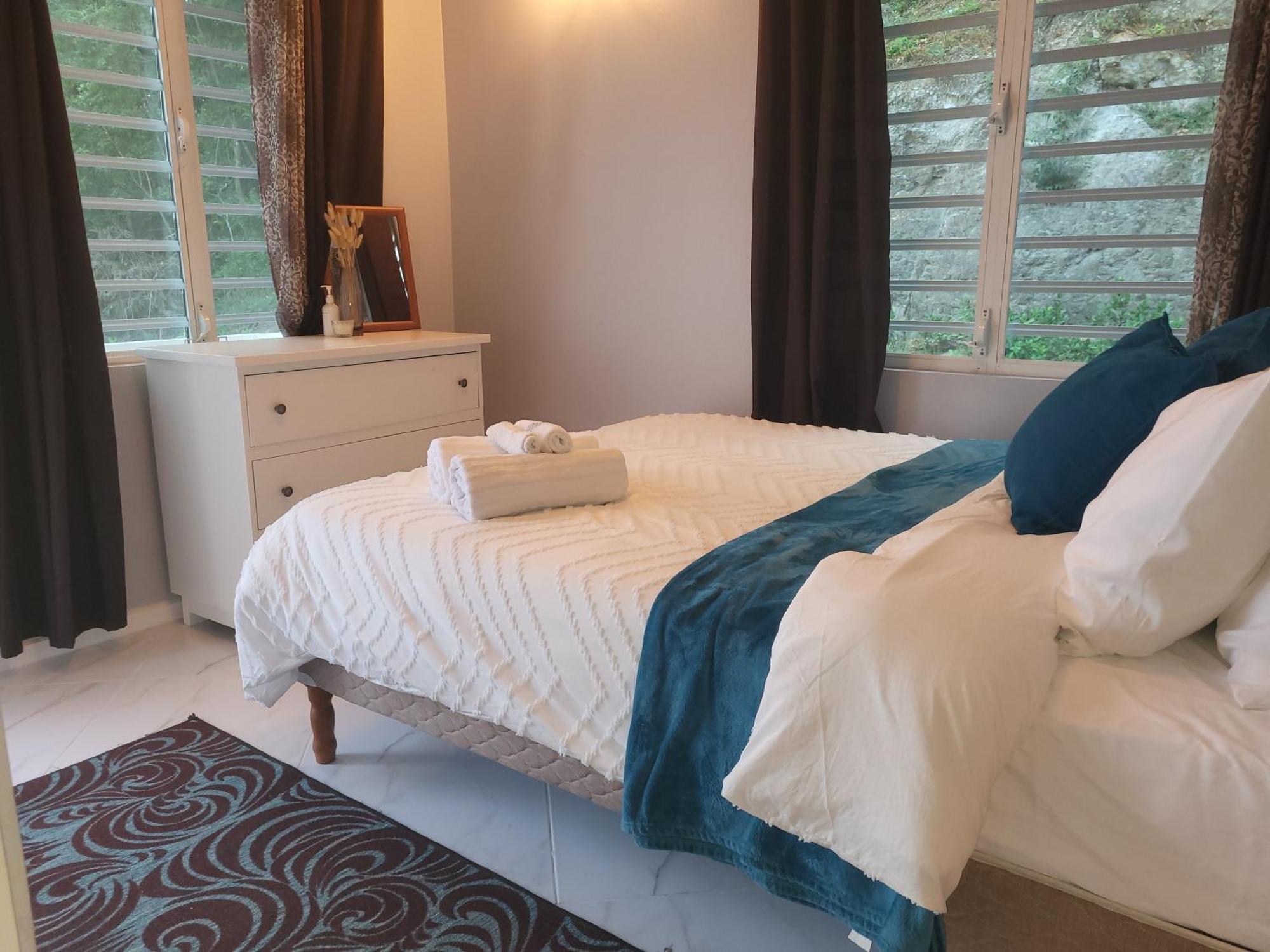 Mount Joy Getaway Villa Parham Bagian luar foto